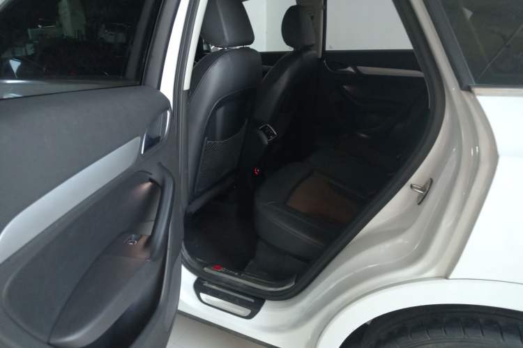 Used Audi Q3 2017 30 TFSI Fashion Model
