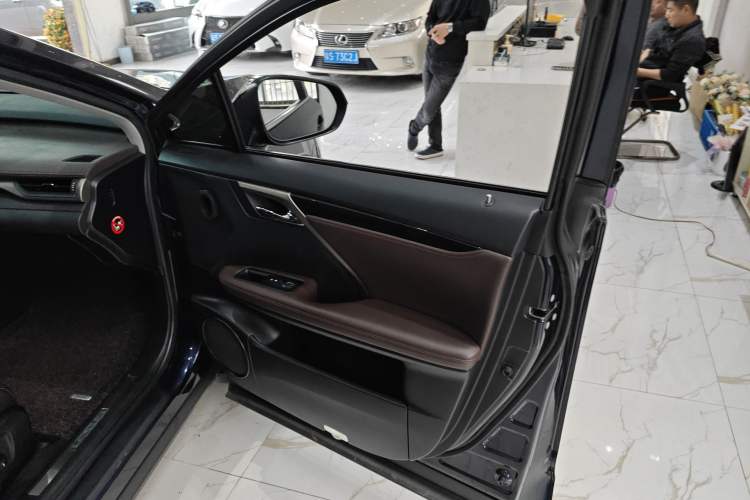 Used Lexus RX 2016 300 4x4 Elegant Edition China V-standard
