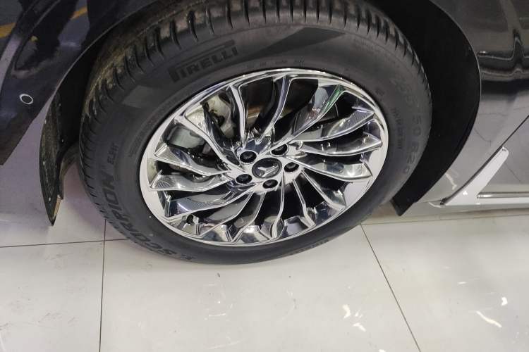 Used VOYAH Dream 2024 PHEV Ultra-Long Range Flagship Edition