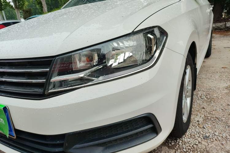 Used Volkswagen Santana 2016 1.6L Manual Fashion Edition
