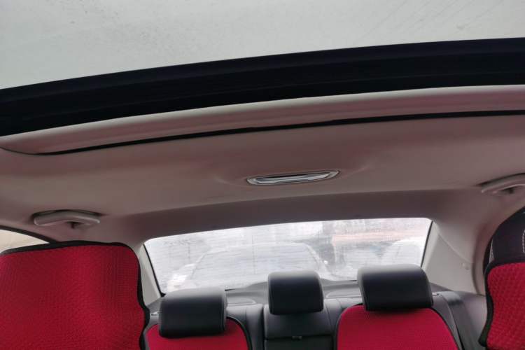 Used Geely Auto Emgrand 2019 Leading Edition 1.5L CVT Upward-Connected Model China VI Standard