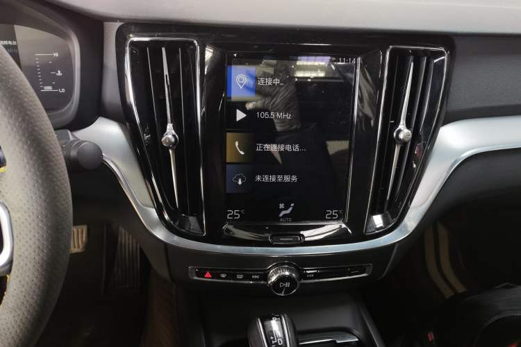 Used Volvo S60 2021 T4 Zhiyi Luxury Edition
