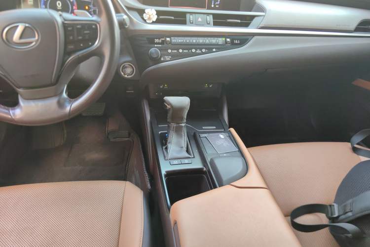 Used Lexus ES 2018 200 Excellence Edition China V Standard