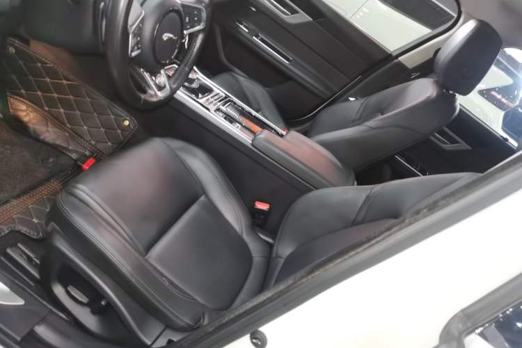 Used Jaguar XFL 2019 XFL 2.0T 200PS Two-Wheel-Drive Luxury Edition
