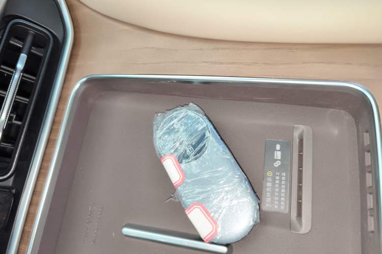 Used Hima AITO M9 2024 Range-Extended Ultra Version 52 kWh 5-Seater Model
