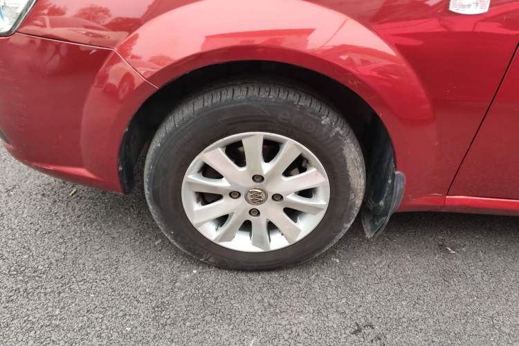 Used Buick Excelle 2013 1.5L Automatic Classic Model
