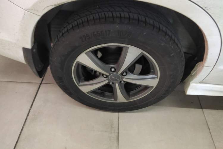 Used Haval H6 2016 Upgraded Model 1.5T Automatic Two-Wheel Drive Elite Version
