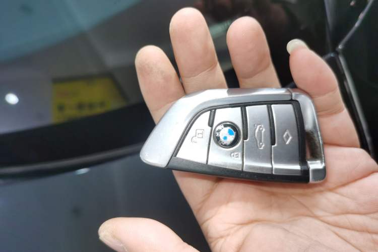 Used BMW 5 Series 2019 Facelifted 525Li Luxury Package
