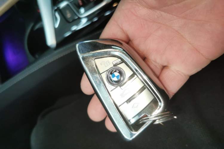 Used BMW 5 Series 2022 Second Facelift 525Li M Sport Package
