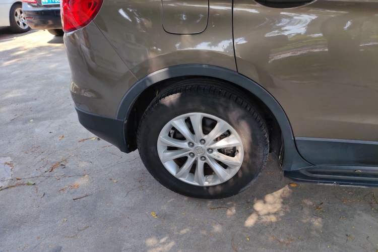 Used Buick Envision 2014 28T Four-Wheel Drive Elite Model
