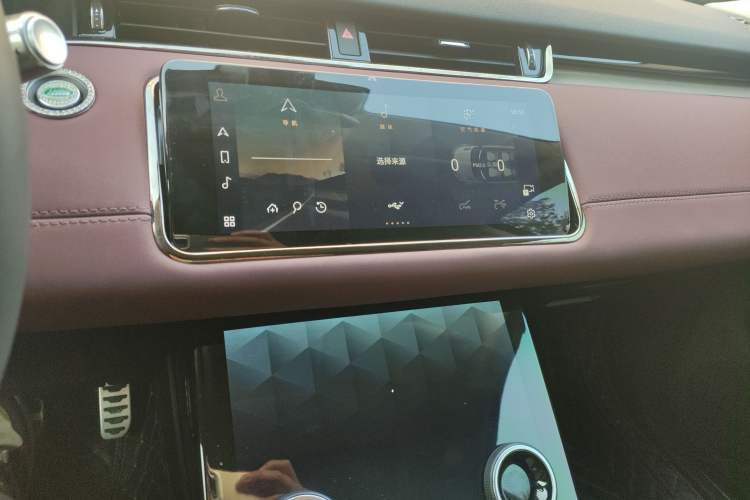 Used Land Rover Range Rover Evoque 2022 Facelifted Aurora L 249 PS R-Dynamic Luxury Edition
