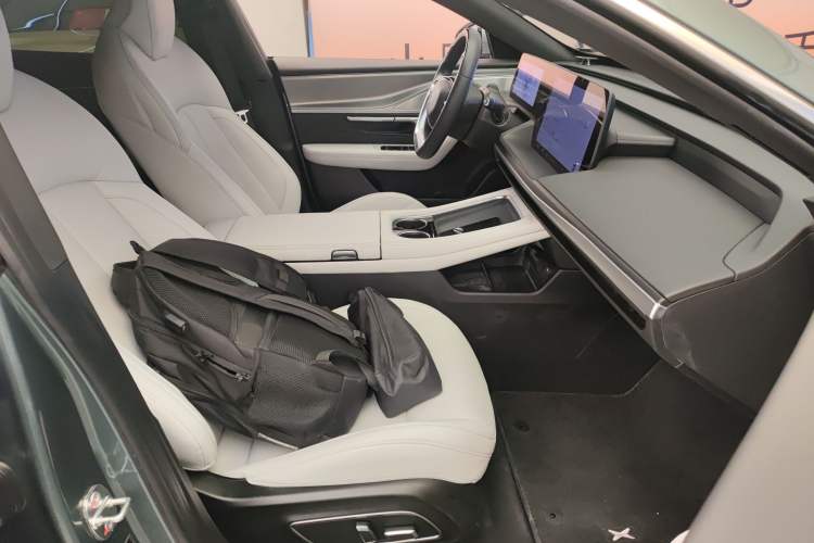 Used XPeng P7 2023 P7i 702 Pro
