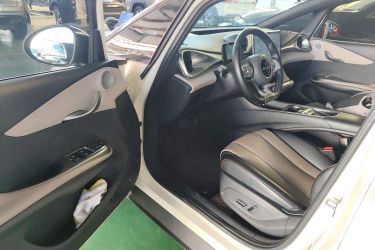 Used BYD Dolphin 2023 420 km Fashion Edition
