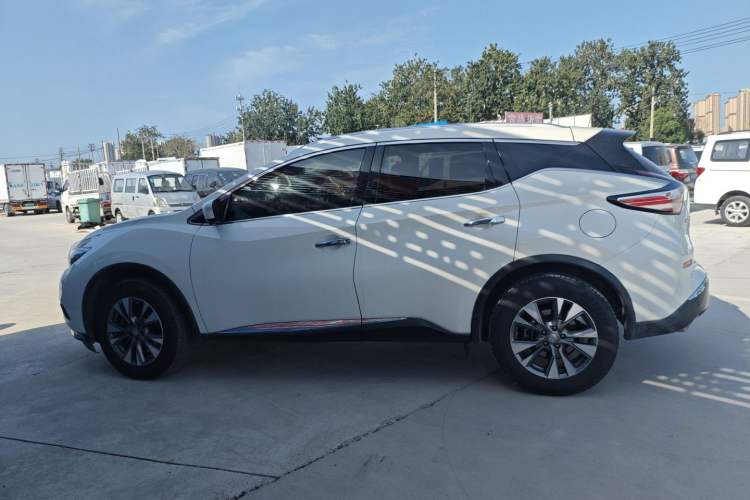 Used Nissan Murano 2019 2.5L XE Two-Wheel Drive Elite Version China VI Standard
