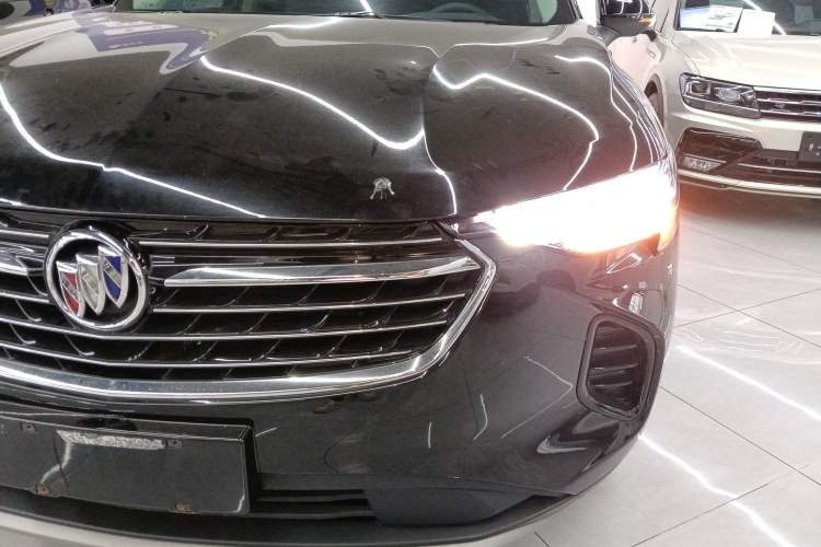 Used Buick Envision 2023 Encore S 552T Two-Wheel Drive Luxury Model
