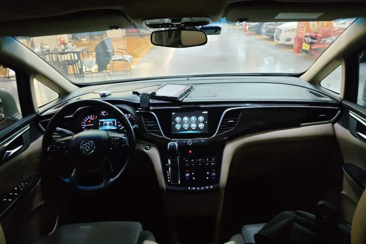 Used Buick GL8 2017 ES 28T Luxury Model China V Standard