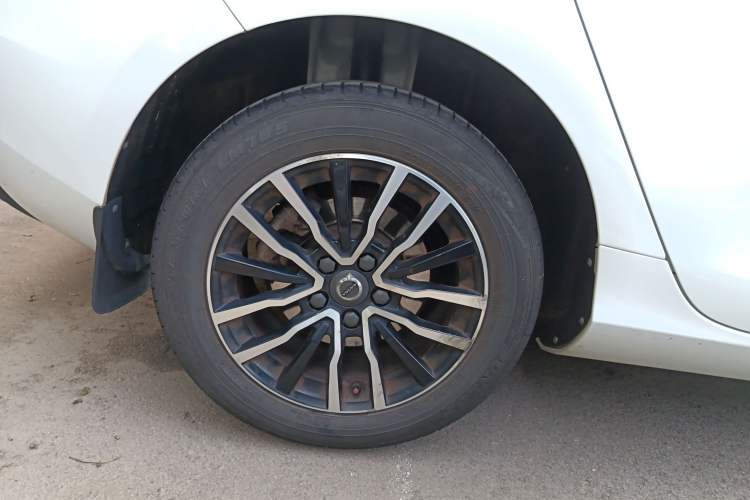 Used Volvo V40 2017 T3 Zhiyi Edition