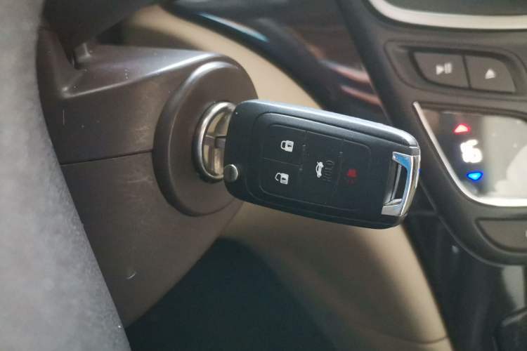 Used Buick Regal 2015 2.0L Leading Fashion Edition
