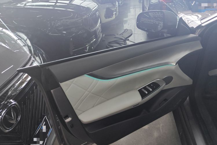 Used  A07 2024 Pure Electric "True Fragrance" Edition 515 Prestige Model
