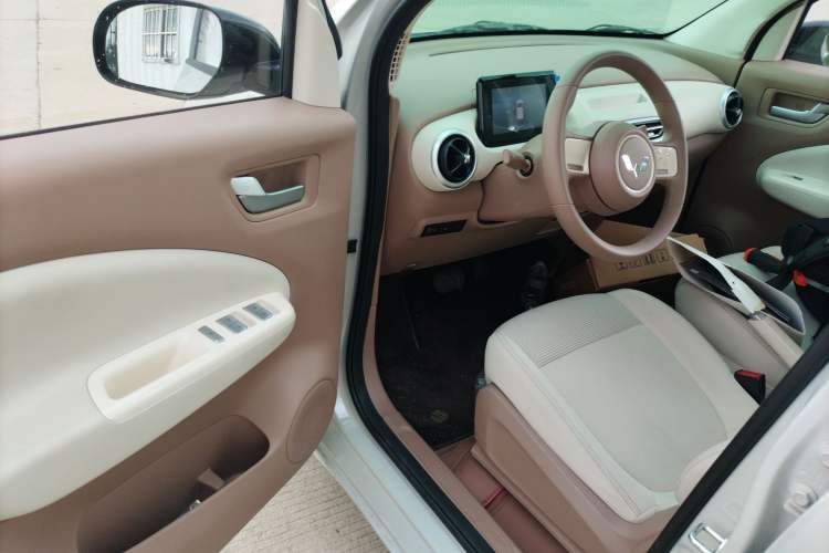 Used Wuling Hongguang MINIEV 2025 Four-Door Version Advanced Edition
