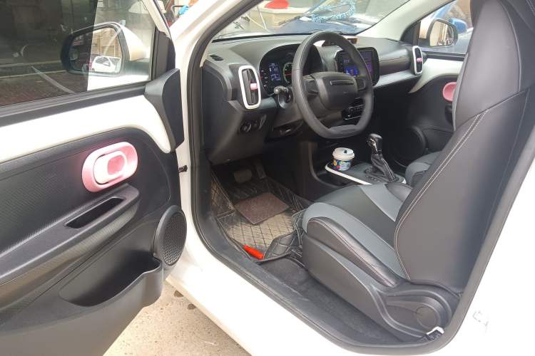 Used Roewe Clever 2022 311km QiQi BoBo Edition
