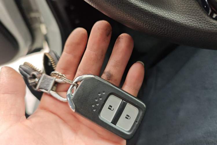 Used Honda Vezel 2017 1.8L CVT Front-Wheel Drive Pioneer Edition