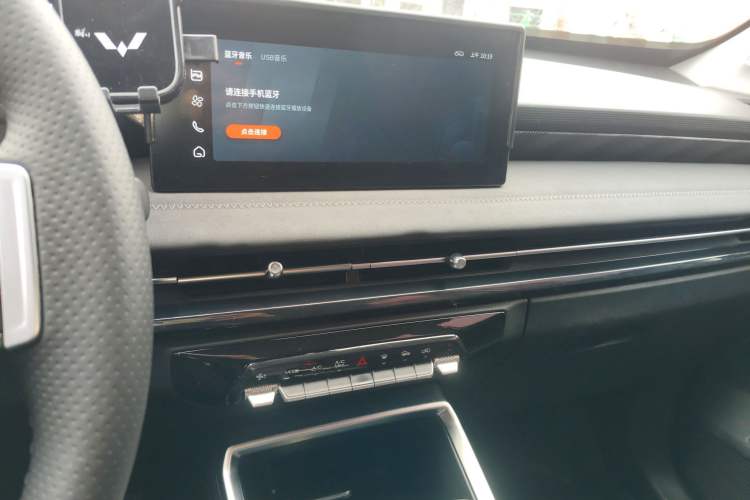 Used Wuling Alvez 2022 1.5L CVT Comfort Edition
