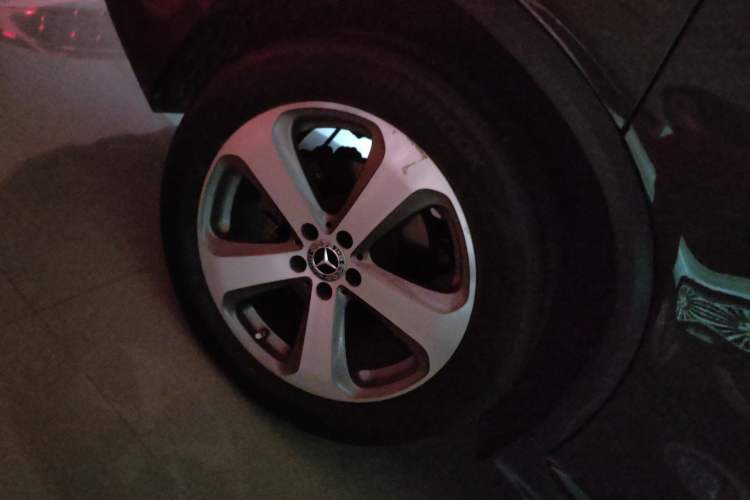 Used Mercedes-Benz GLC 2017 GLC 260 4MATIC Luxury Model