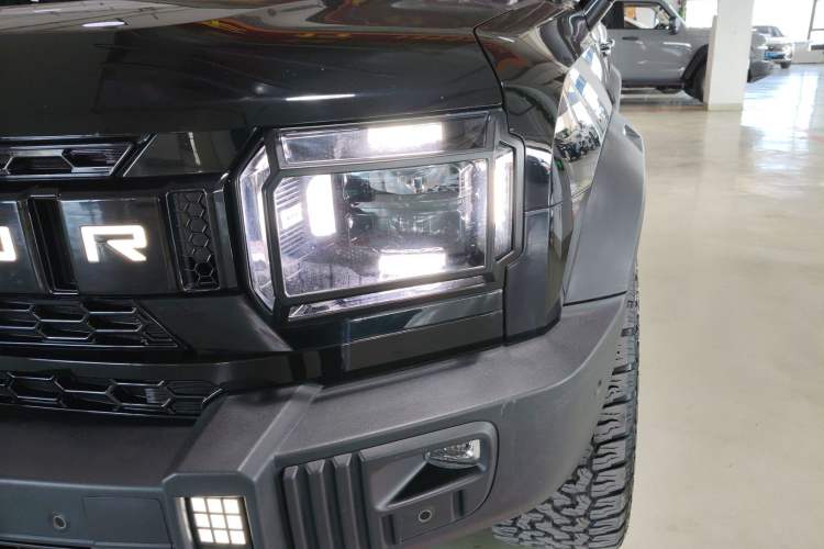 Used JETOUR Traveler 2023 2.0T All-Wheel Drive CrossPRO+
