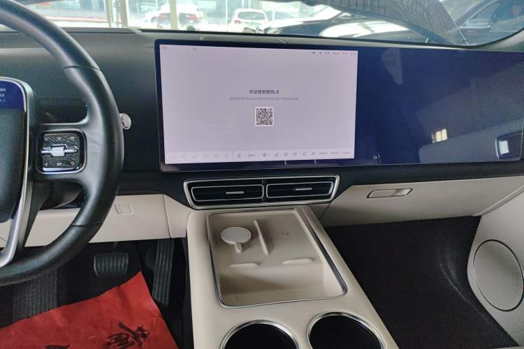 Used Li Auto L8 2023 Max model
