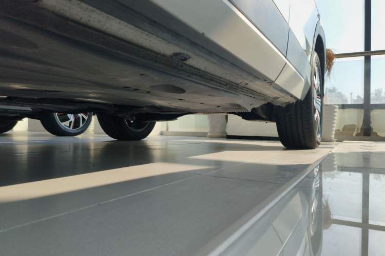 Used Volkswagen Tharu 2024 300TSI Two-Wheel-Drive Moon Luxury Edition
