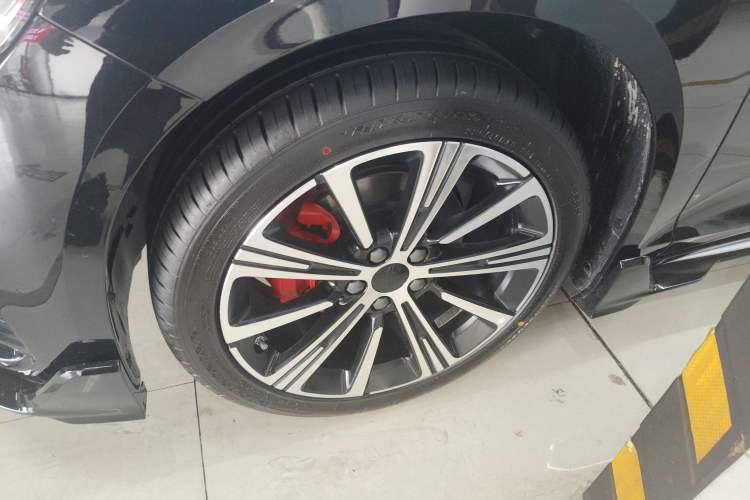 Used Geely Auto Preface 2025 Dongfang Yao 1.5TD Kunlun Edition
