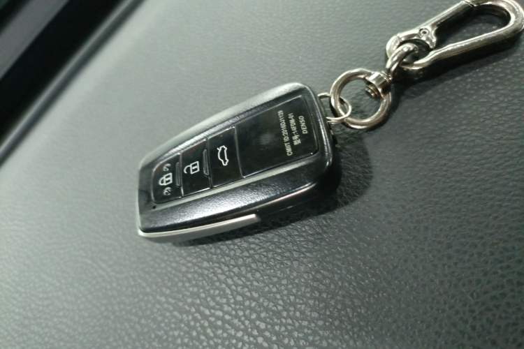 Used Toyota Camry 2019 Revised Version 2.0G Luxury Edition