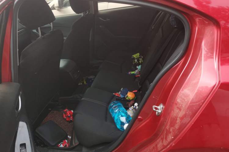 Used Mazda Mazda 3 Axela 2017 Sedan 1.5L Automatic Luxury Model Emission Standard China V
