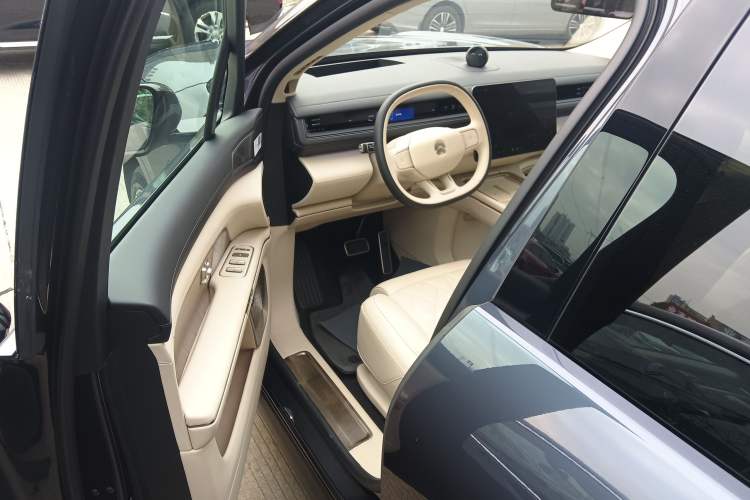 Used Nio ES8 2026 Model 6-seat Executive Luxury Edition
