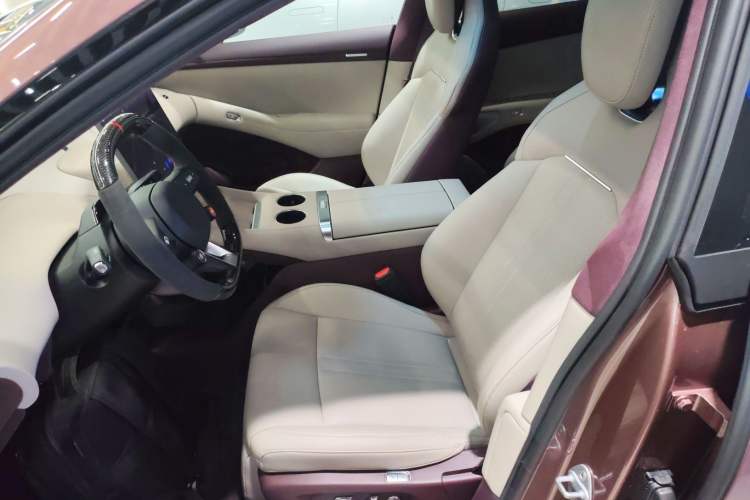 Used  YU7 2025 Ultra-Long Range High-Performance All-Wheel-Drive Max Edition
