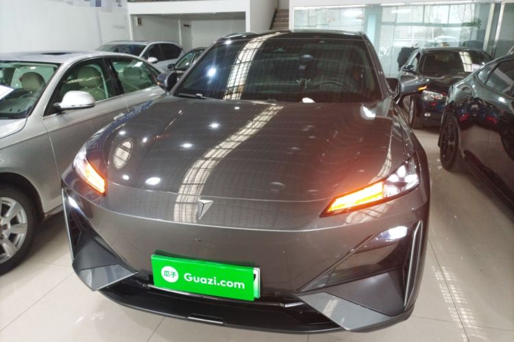 Used  S07 2024 215Max Range-Extended Version
