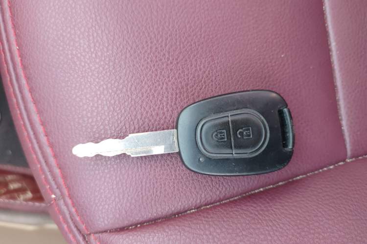 Used BAIC E Series 2012 Hatchback 1.3L Manual Liking Edition
