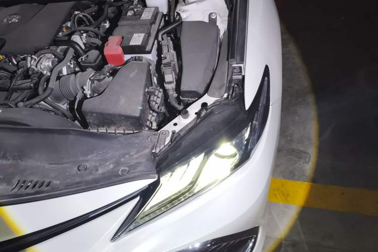 Used Toyota Camry 2021 2.0G Luxury Edition
