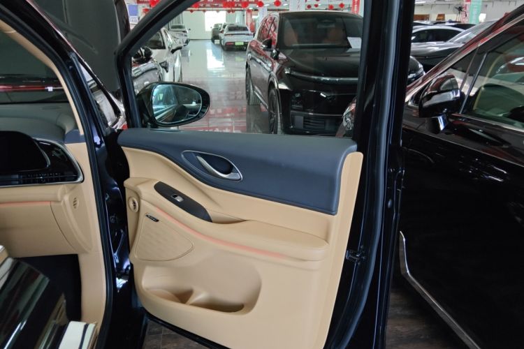 Used VOYAH Dream 2022 Low-Carbon Edition Plus Intelligent Driving Package
