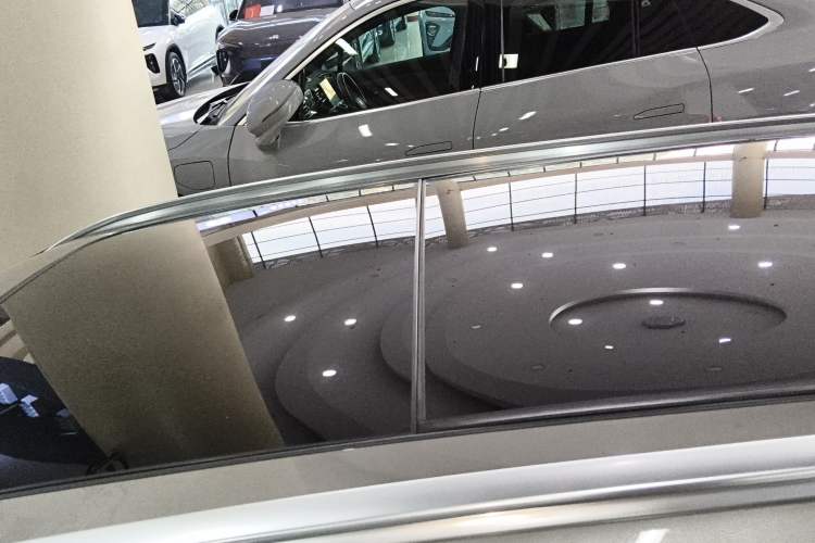 Used Volvo V90 2021 Cross Country B5 AWD Smart Range Edition
