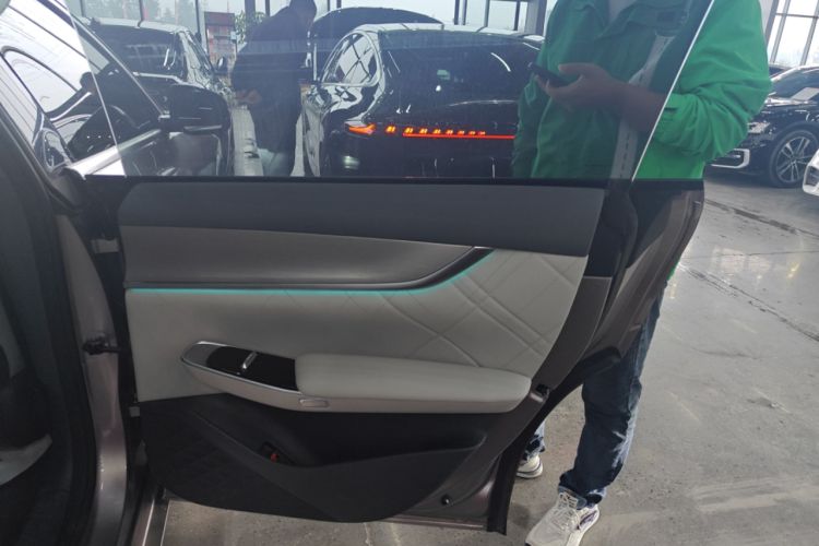 Used  A07 2024 Pure Electric "True Fragrance" Edition 515 Prestige Model
