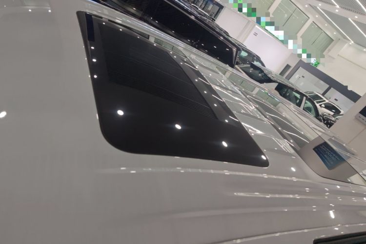 Used VOYAH Dream 2025 PHEV Four-Wheel Drive Prestige Kunpeng Edition