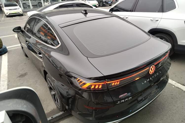 Used Volkswagen Lamando 2023 Lavida L 280TSI DSG Cool & Spicy Edition