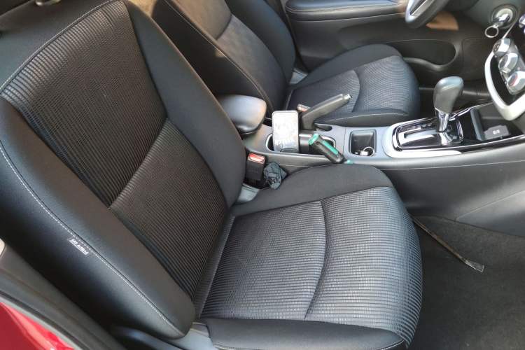 Used Nissan Tiida 2016 1.6L CVT Cool Dynamic Edition
