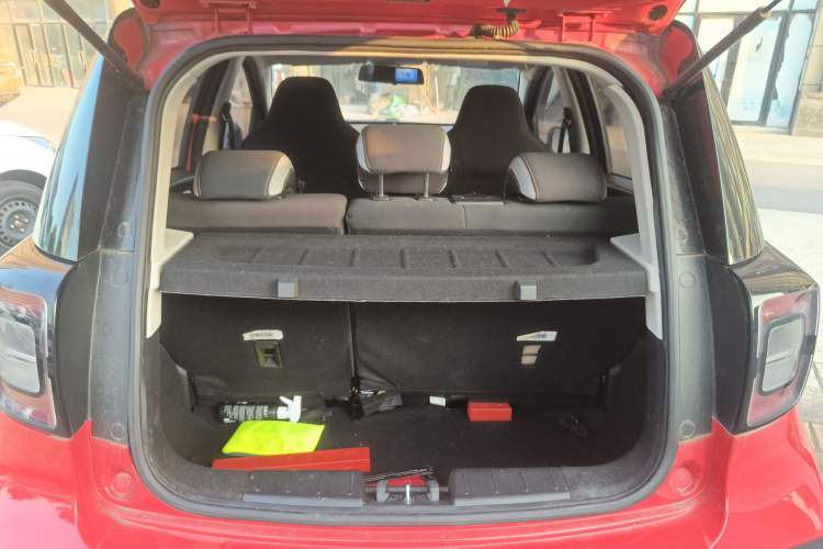 Used SOL E10X 2021 302 km Range Luxury Version 30.2 kWh