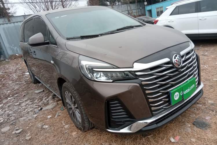 Used Buick GL8 2023 Land Executive Class Comfort Model
