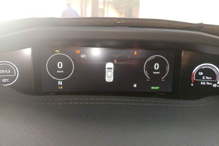 Used Changan UNI-V iDD 2023 ZhiDian iDD 1.5T 113km ZhiKu Model