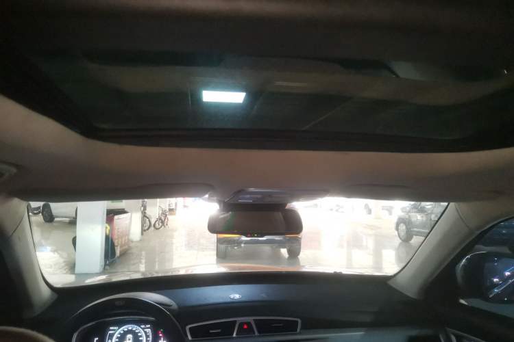 Used Geely Auto Emgrand X7 Sport 2016 1.8TD Automatic ZhiZun Version