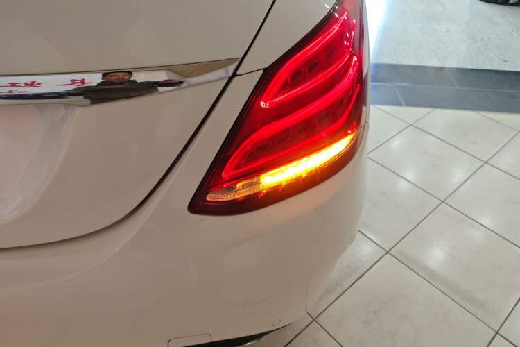 Used Mercedes-Benz C-Class 2018 C 180 L Fashion Edition Sport Version
